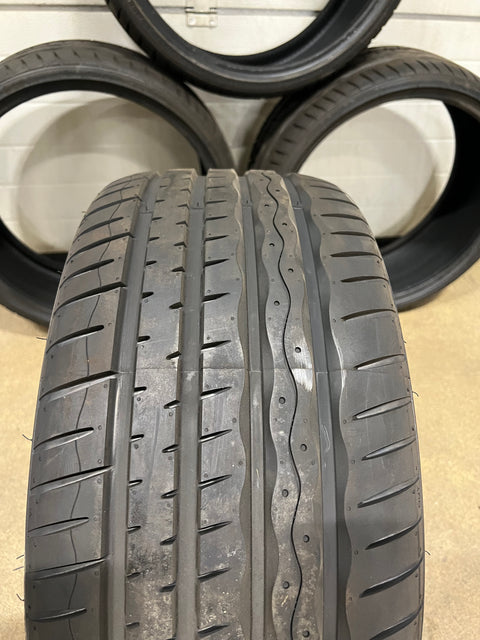 235/30R20 Hankook sommardäck