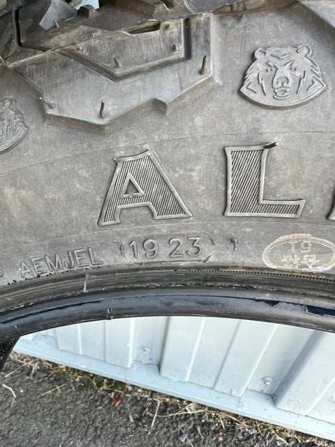 A/T Däck 285/50R20 Black Bear