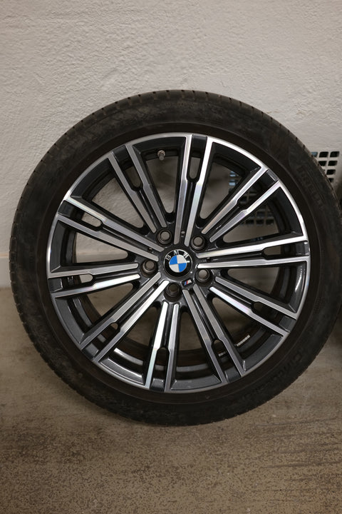 18" BMW OE M-Sport sommarhjul G21