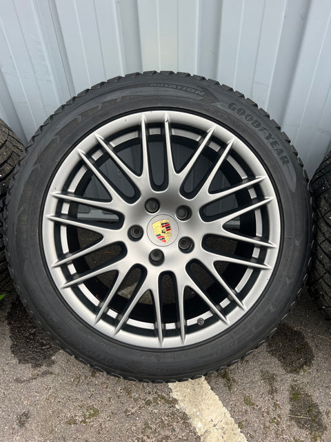 20" Porsche Cayenne vinterhjul dubb