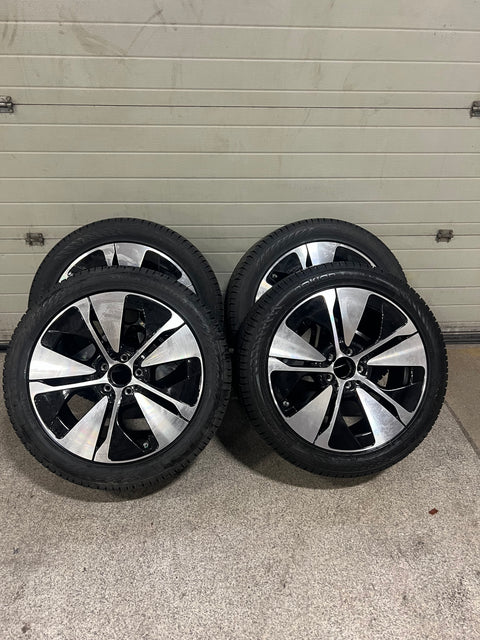 19" Mercedes E-Klass W213 kompletta vinterhjul